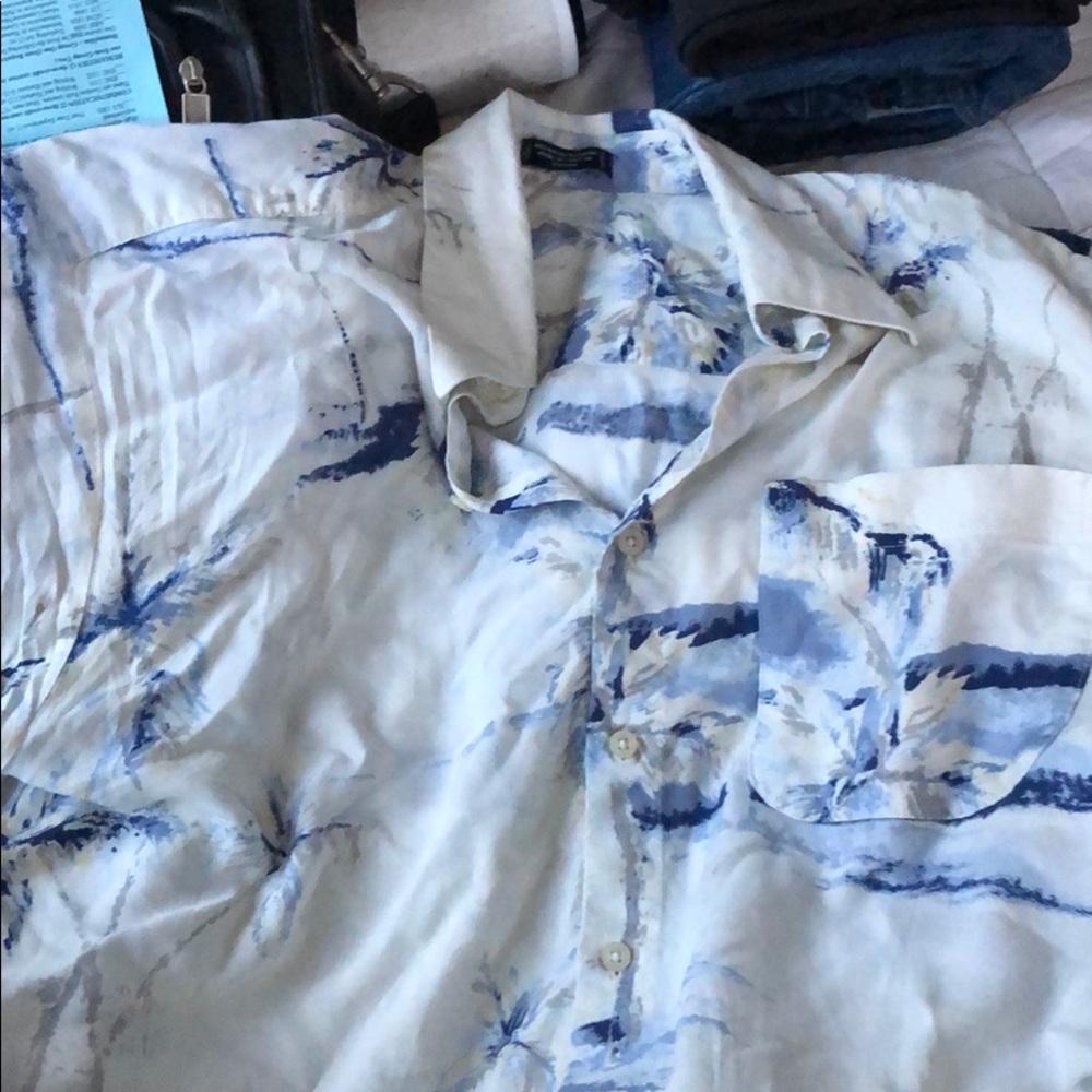 Button T Shirt